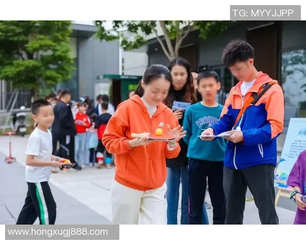 篮球明星携女儿海外征战篮球赛展现亲子默契与运动精神